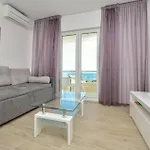 Apartment Stunning In
