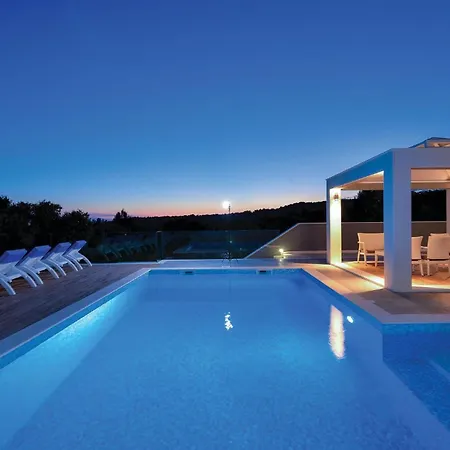 Apartment Stunning In Rogoznica *