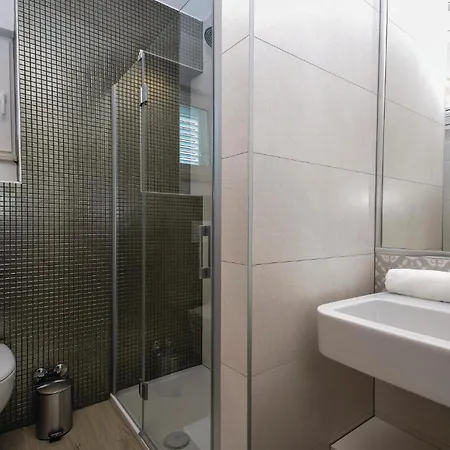 Apartment Stunning In Rogoznica *