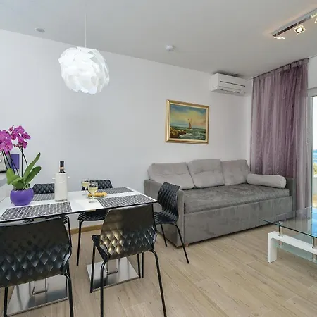 Stunning In Rogoznica Apartment Rogoznica (Sibenik-Knin)
