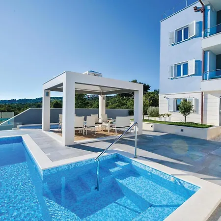 Stunning In Rogoznica Apartment *