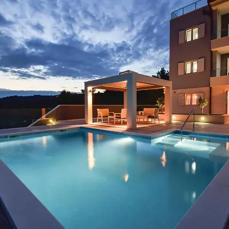 Apartment Stunning In Rogoznica *